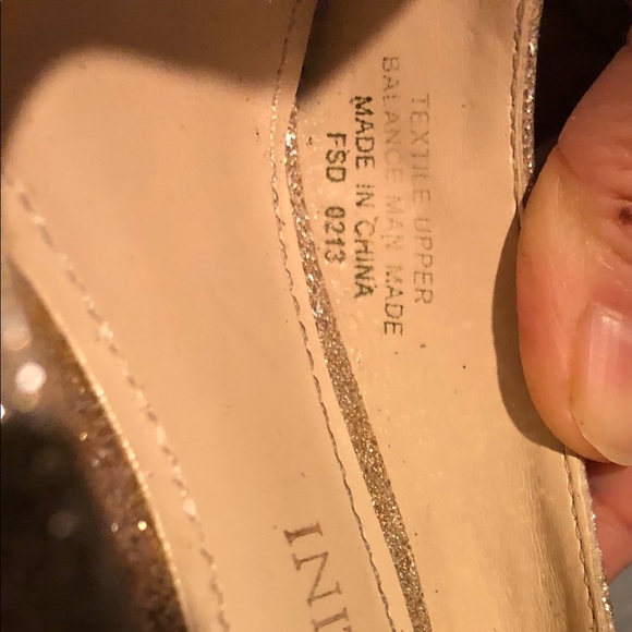 (US 4) Gold Enzo Angiolini Peep Toe Pumps - Picture 7 of 8